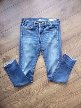 Rag & bone Mid Rise Ankle Jean Yesler Wash Raw Hem Size 28